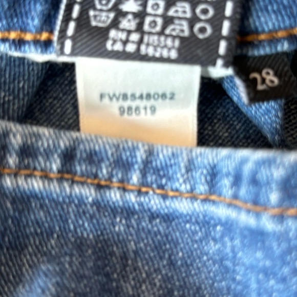 7 For All Mankind Jeans With Frayed Waist Size 28. - Picture 16 of 16